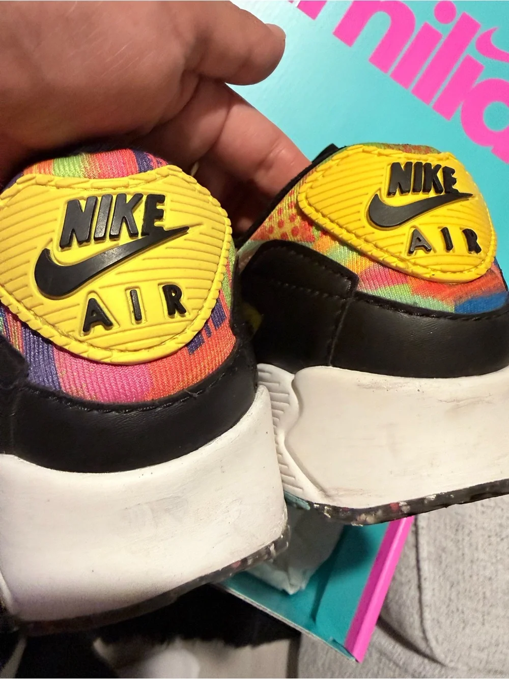 Nike Air women/unisex Multicolor Sneakers with Black and Yellow Details size6.5